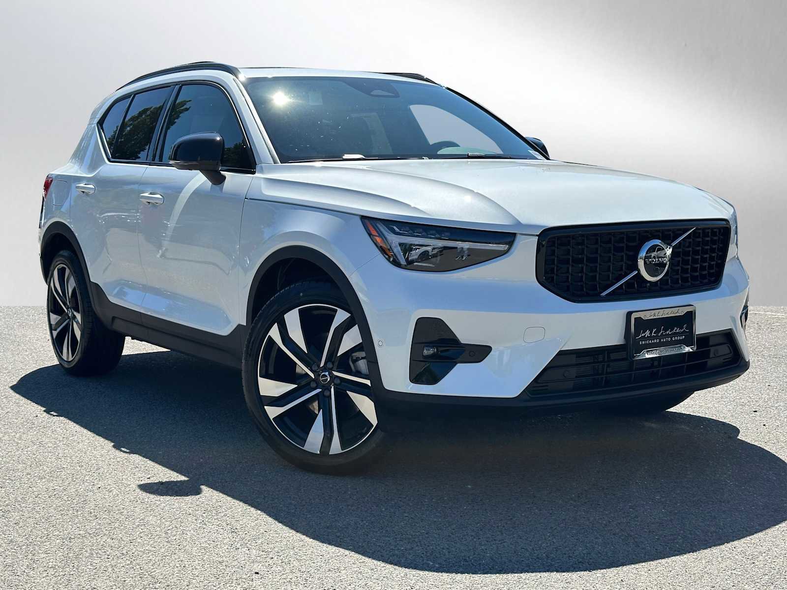 New 2025 Volvo XC40 B5 Plus w/ Protection Package Premier image 1