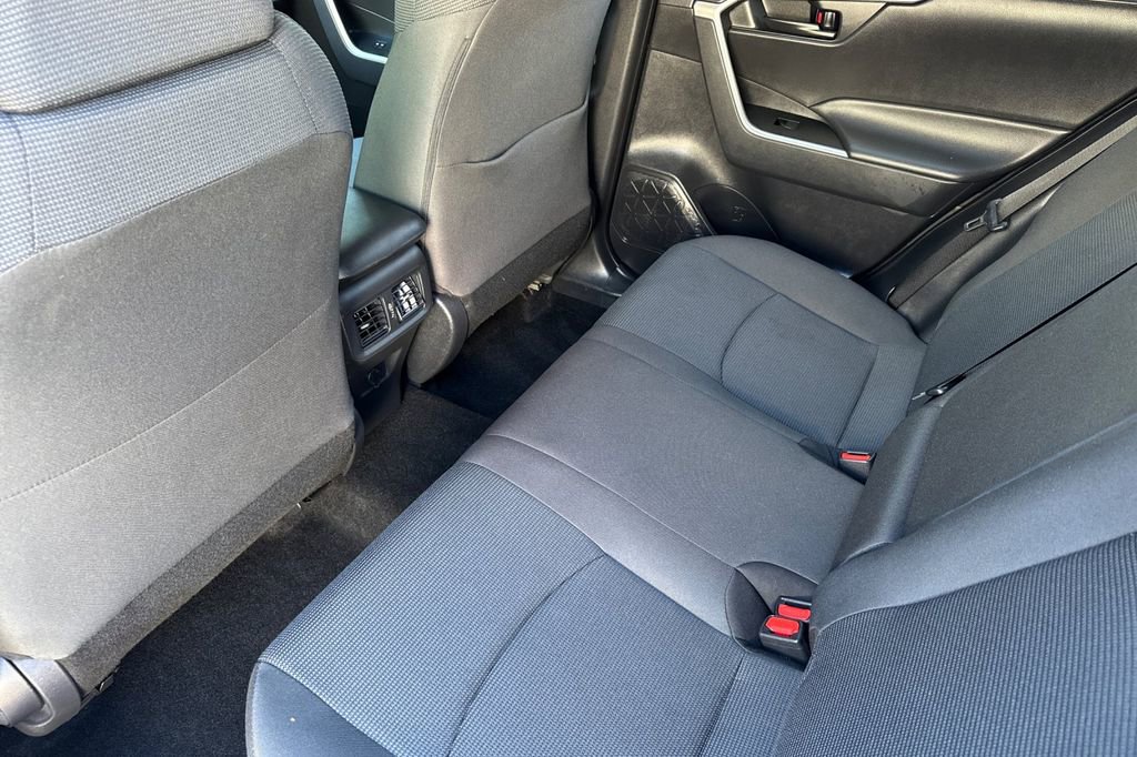 Certified 2025 Toyota RAV4 LE AWD/4WD image 11