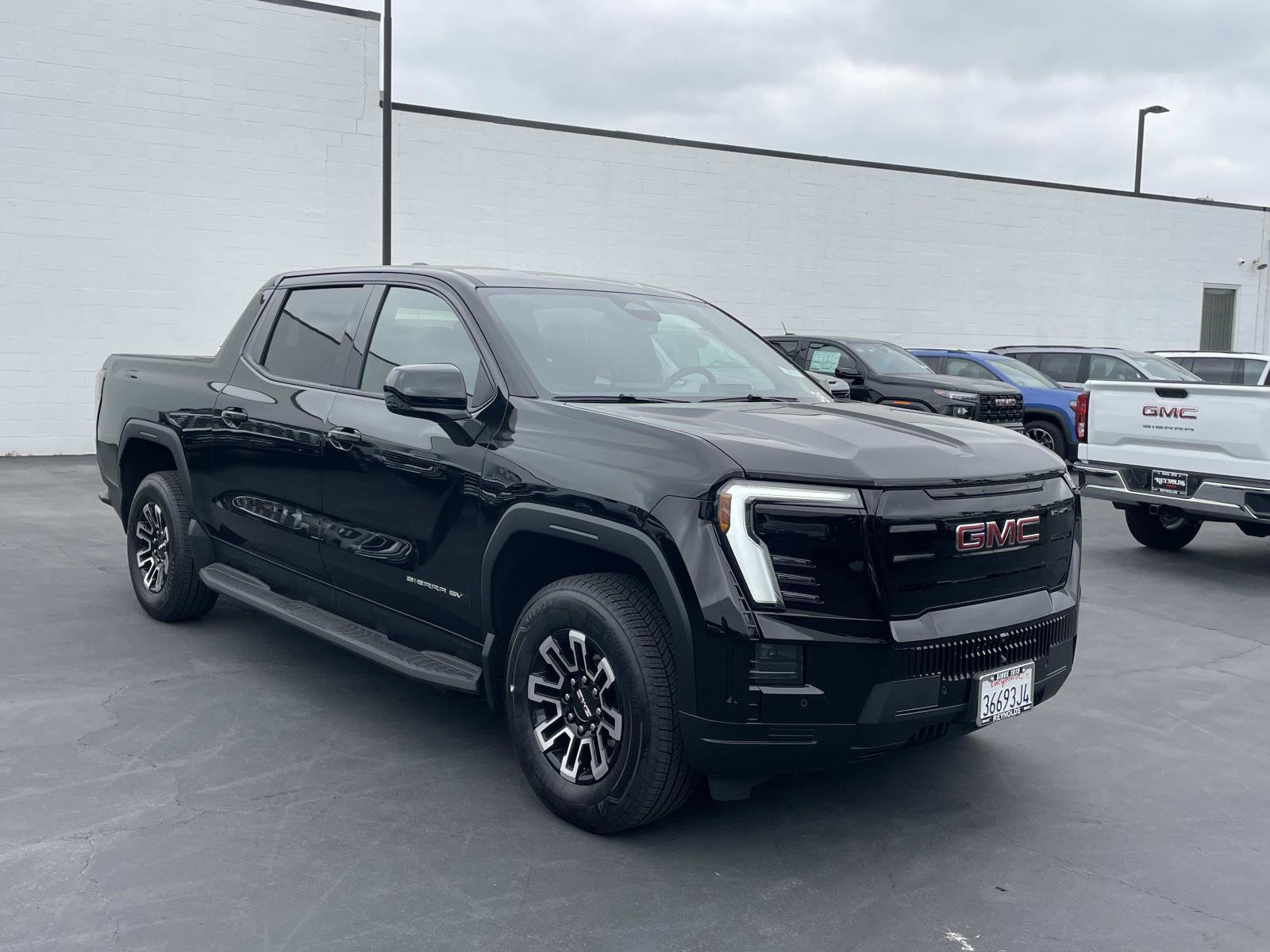 Used 2026 GMC Sierra EV Elevation AWD/4WD image 3