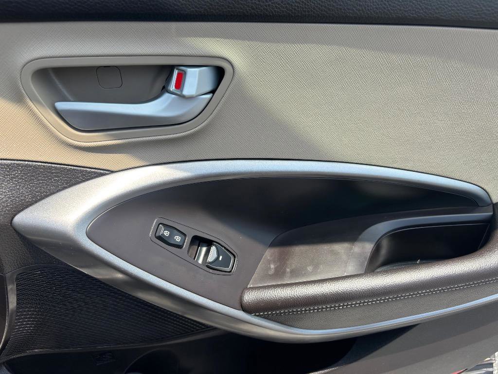 Used 2014 Hyundai Santa Fe GLS AWD/4WD image 26