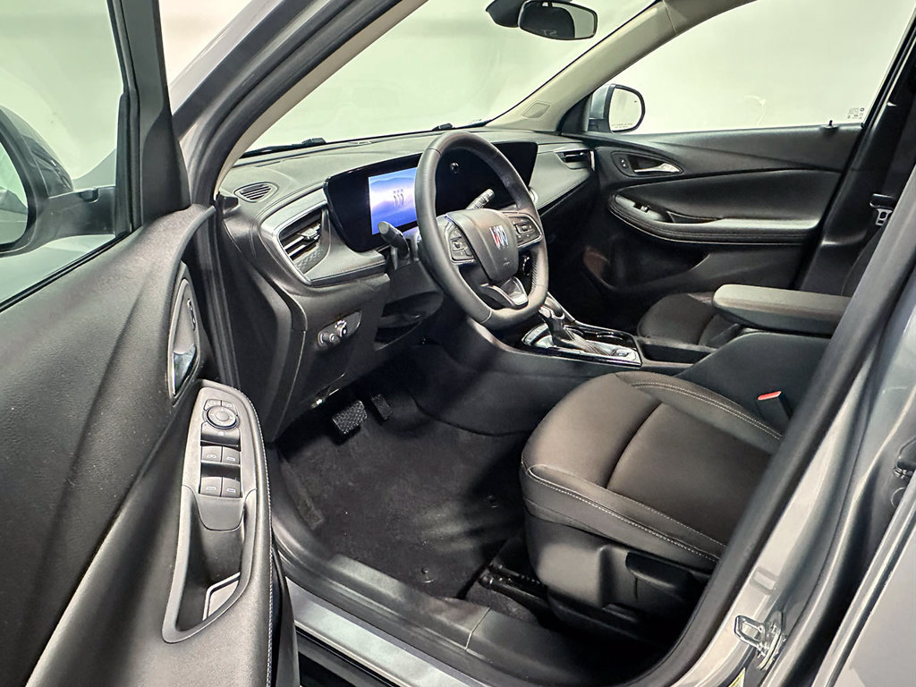 Used 2024 Buick Encore GX Sport Touring FWD image 21