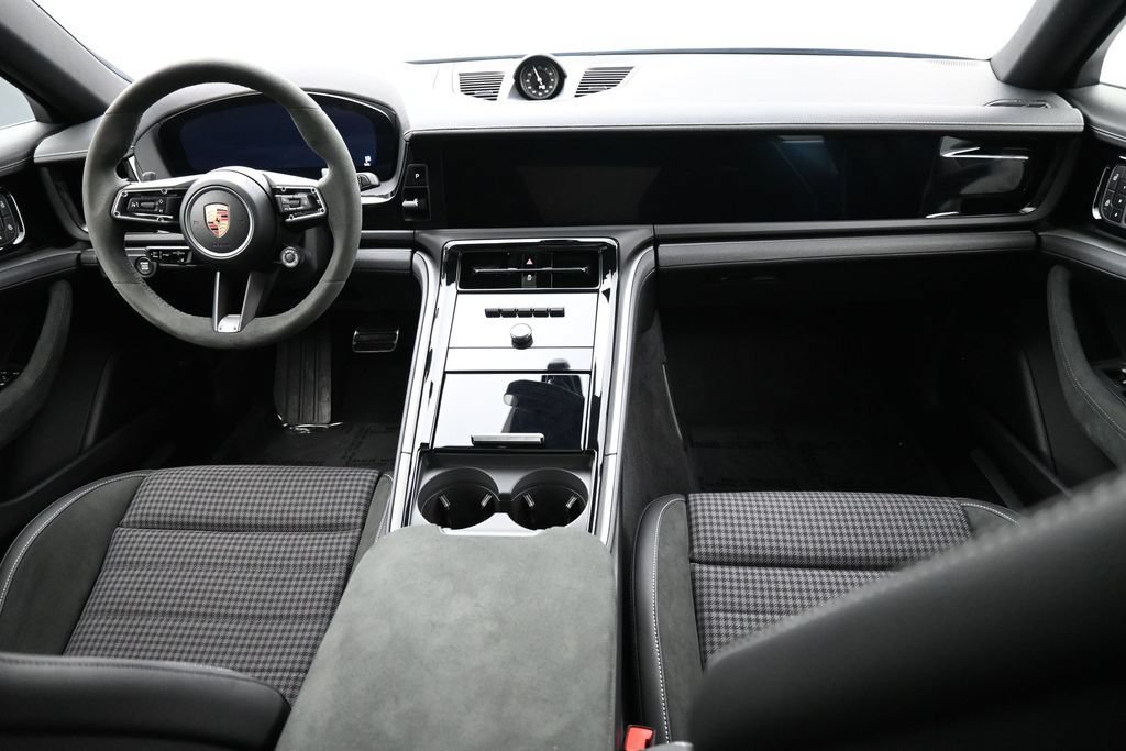 Certified 2026 Porsche Panamera RWD image 27