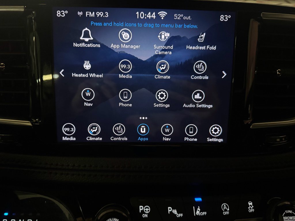 Used 2020 Chrysler Pacifica Limited image 35