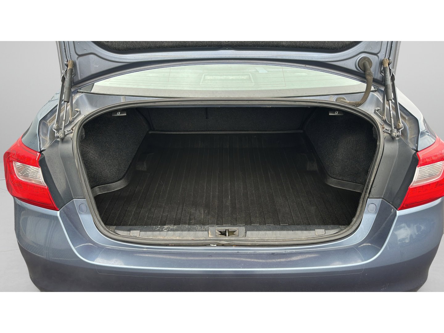 Used 2016 Subaru Legacy 2.5i Premium image 44