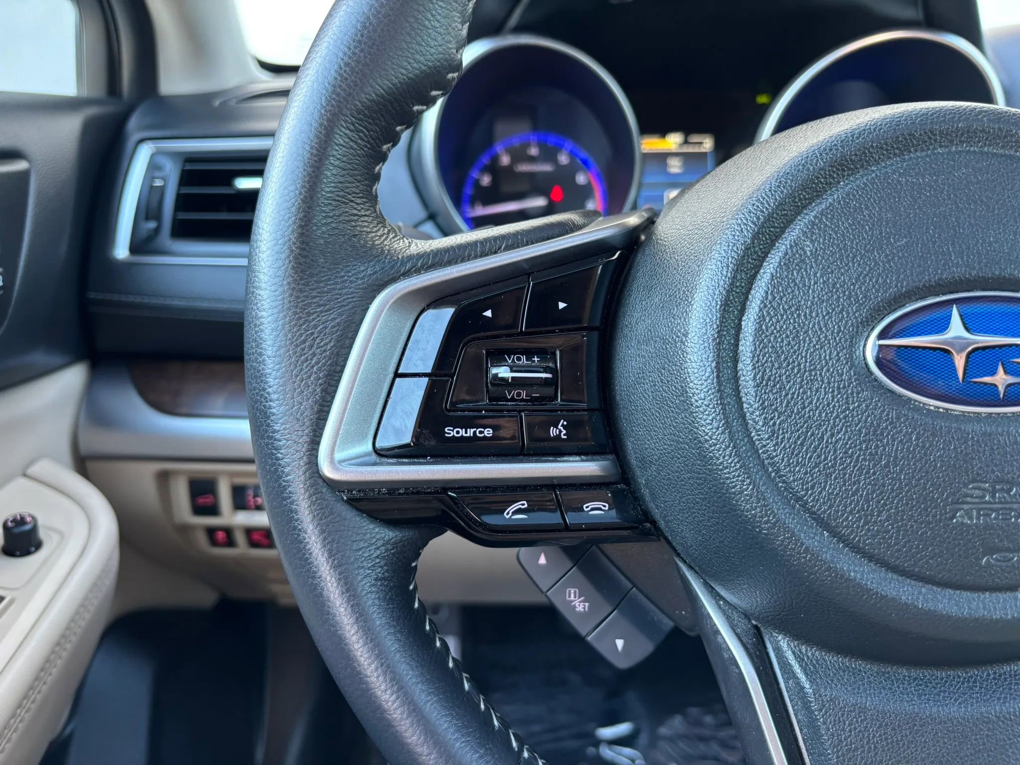 Used 2018 Subaru Outback 2.5i Limited w/ Popular Package #2 AWD/4WD image 22