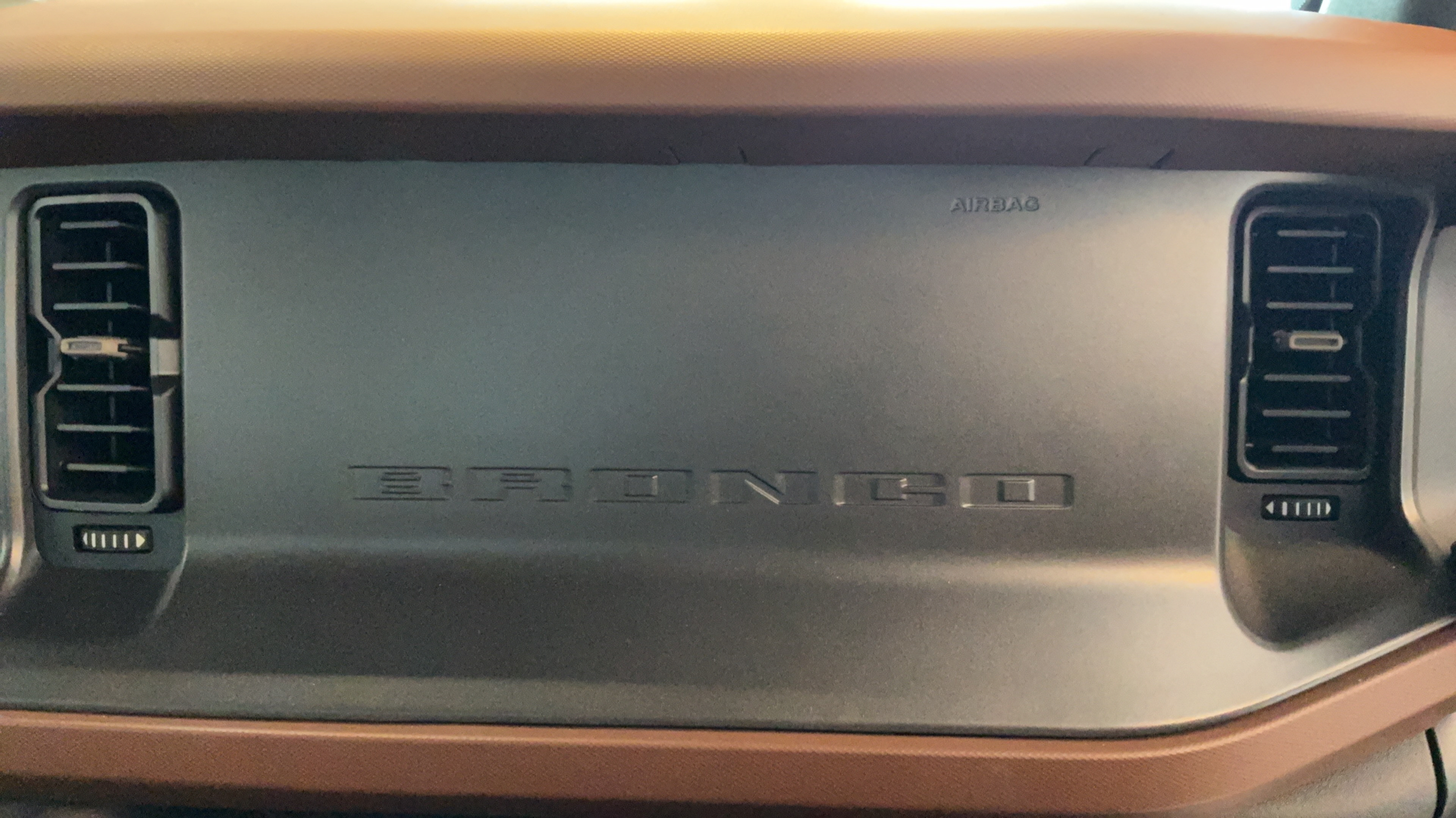 Used 2024 Ford Bronco Outer Banks AWD/4WD image 42