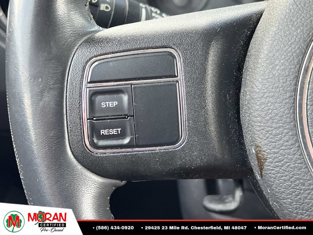Used 2014 Jeep Patriot Latitude AWD/4WD image 23