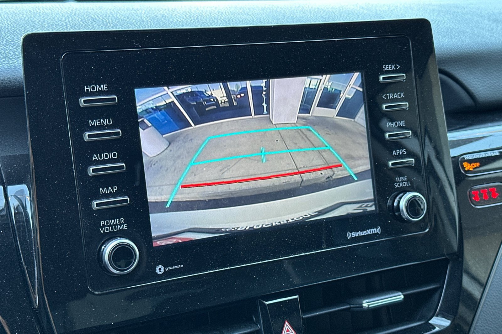Certified 2022 Toyota Camry SE FWD image 18
