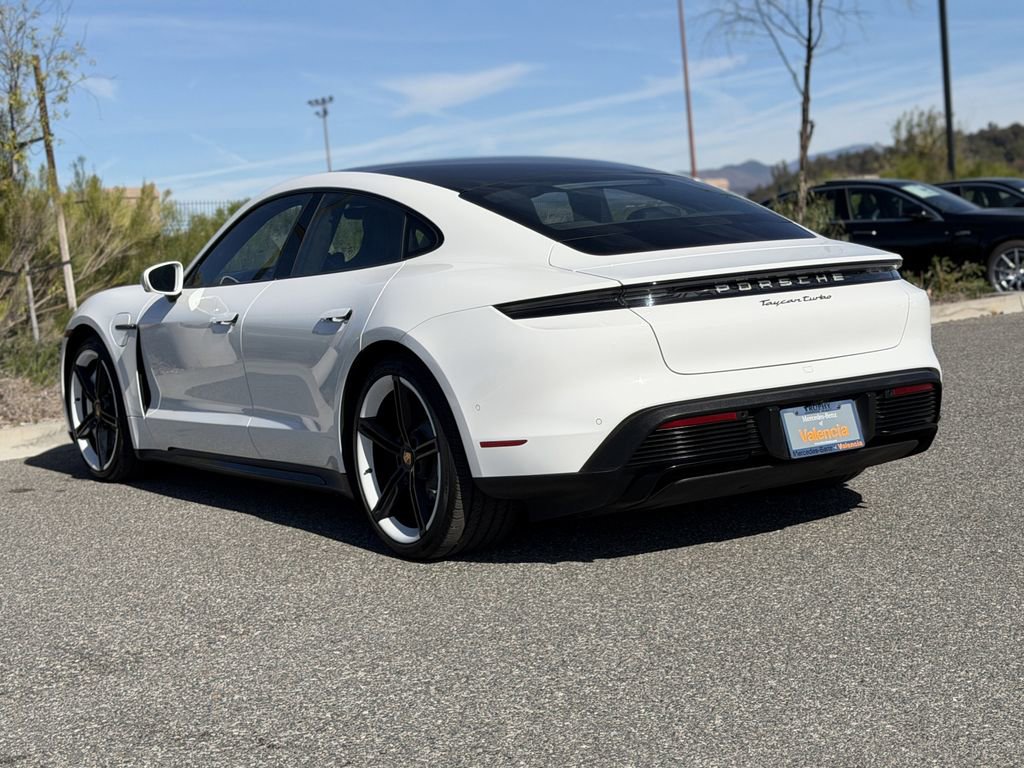 Used 2020 Porsche Taycan Turbo image 10