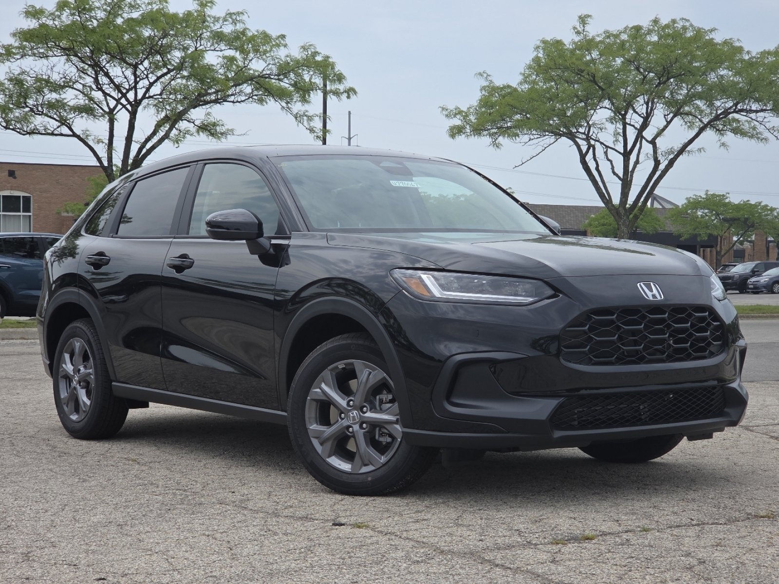 New 2027 Honda HR-V LX image 2