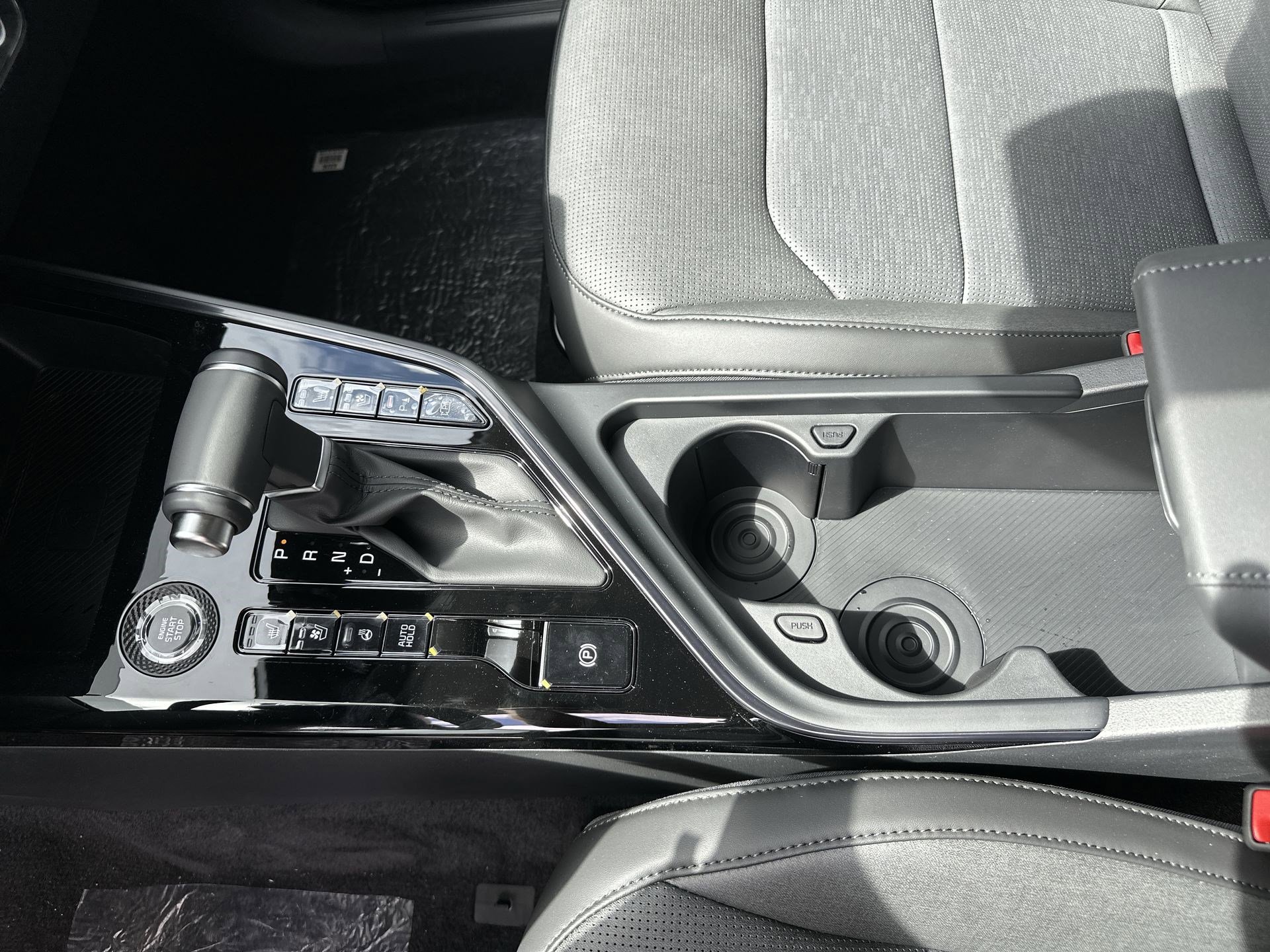 New 2025 Kia Niro SX image 34