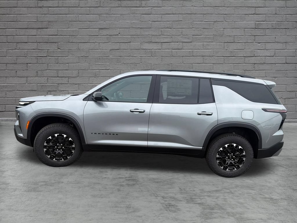 New 2027 Chevrolet Traverse Z71 w/ LPO, Floor Liner Package AWD/4WD image 5
