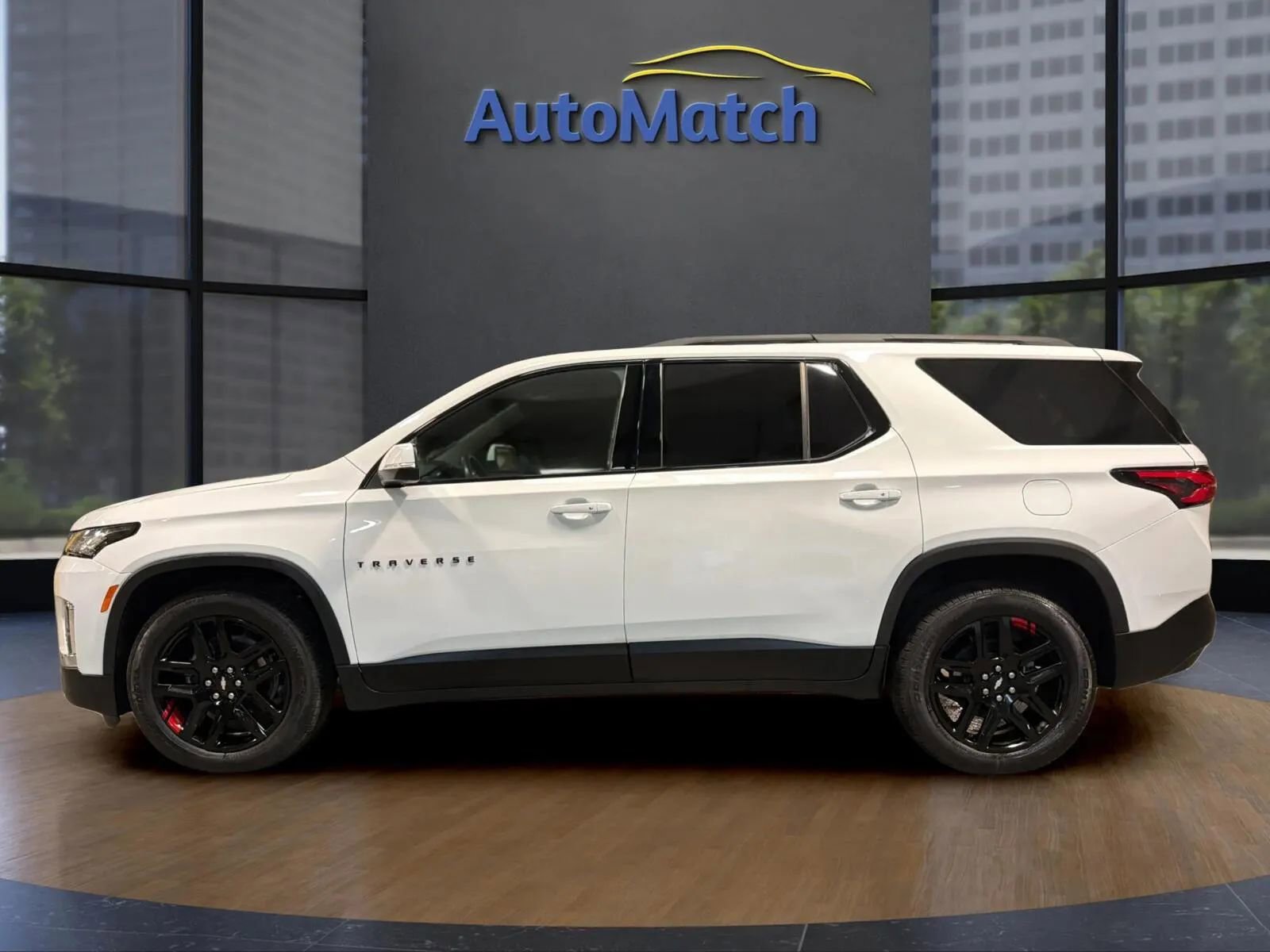 Used 2024 Chevrolet Traverse RS image 7