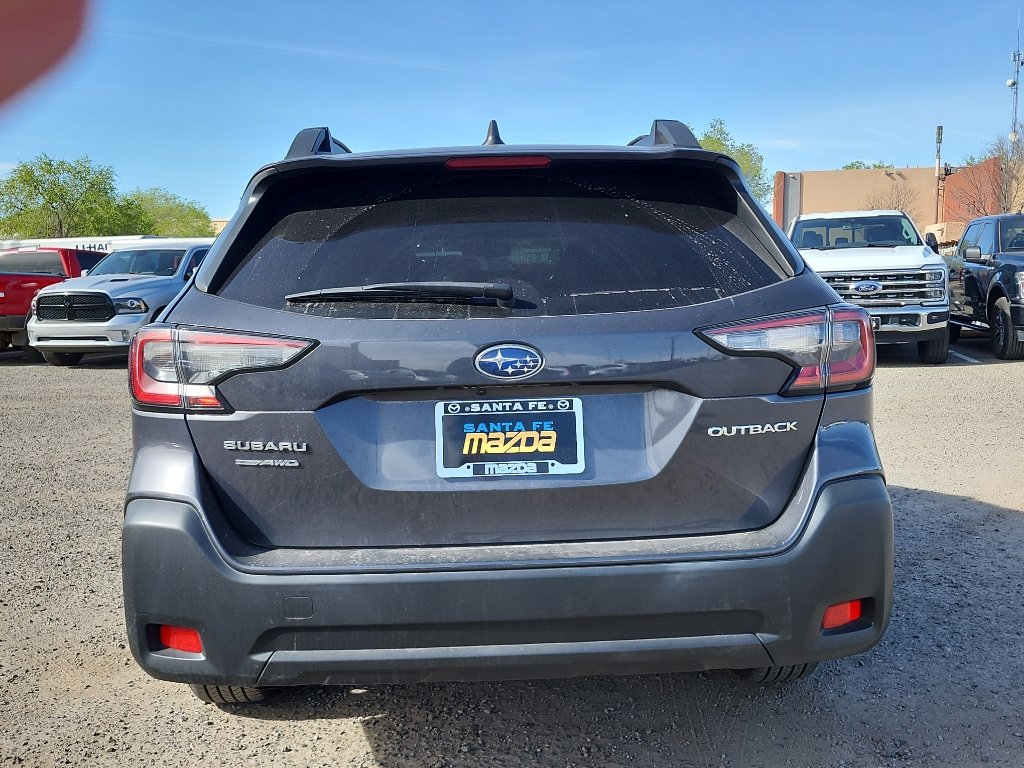 Used 2024 Subaru Outback Premium AWD/4WD image 7