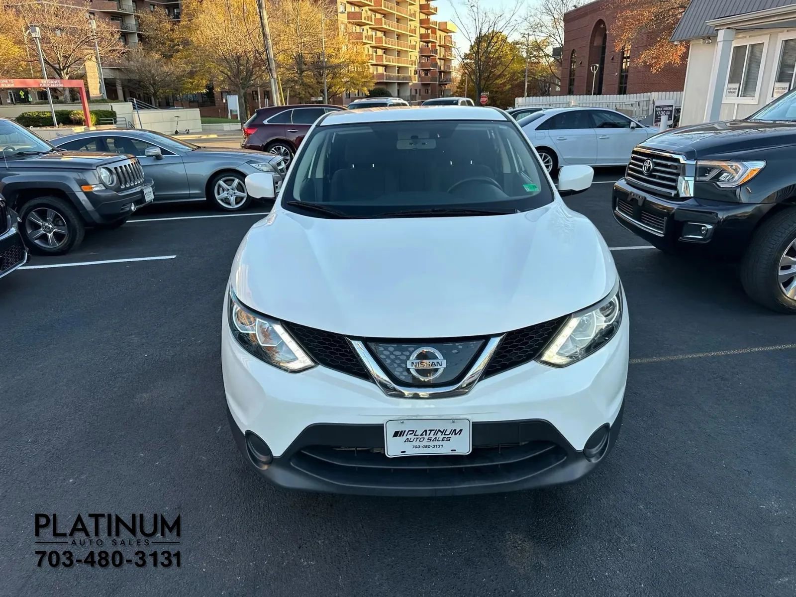 Used 2018 Nissan Rogue Sport S image 5
