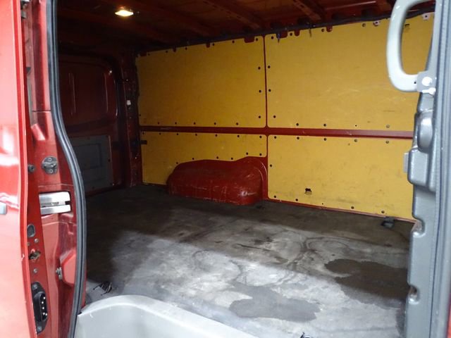 Used 2019 Nissan NV 2500 SV image 12