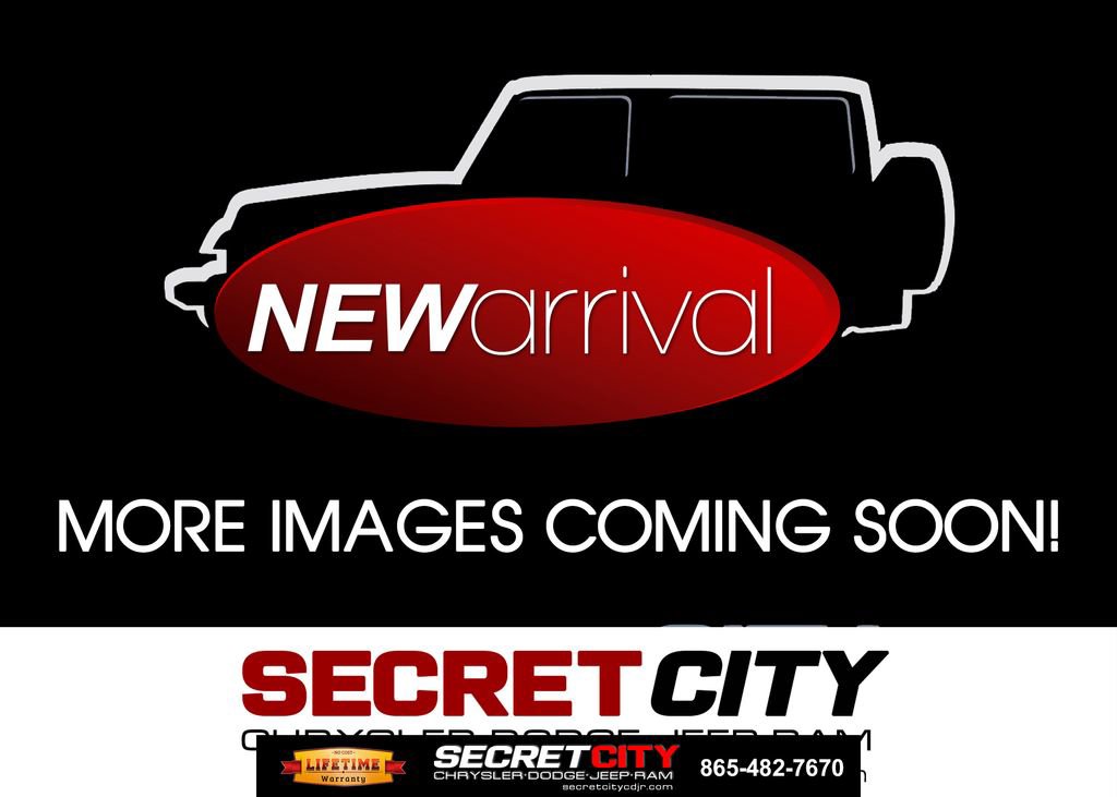 Used 2017 Chevrolet Silverado 1500 LTZ Z71 w/ LTZ Plus Package image 4