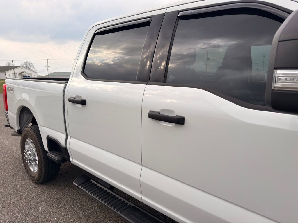 Used 2025 Ford F350 XLT image 5