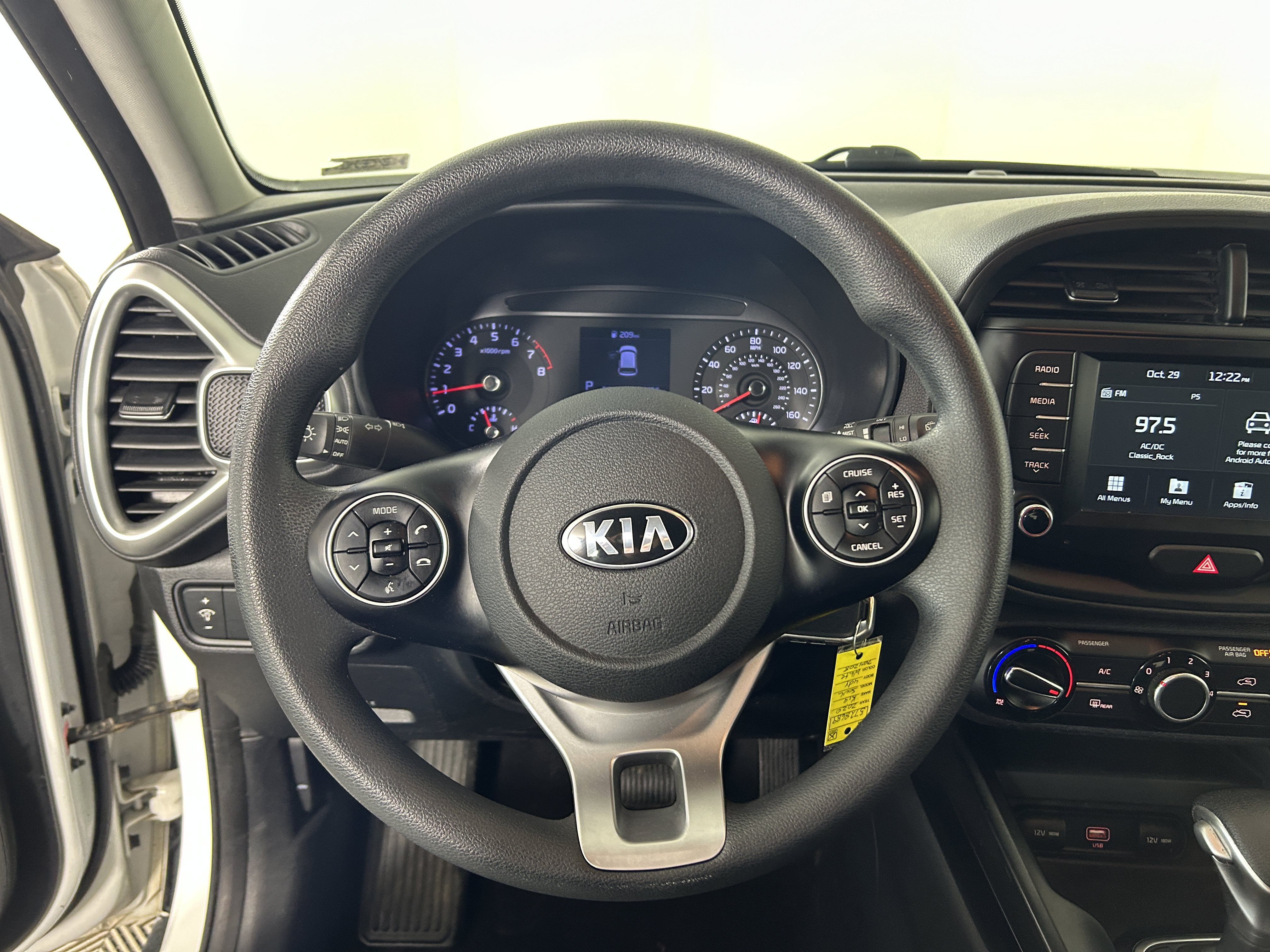 Used 2020 Kia Soul LX FWD image 13
