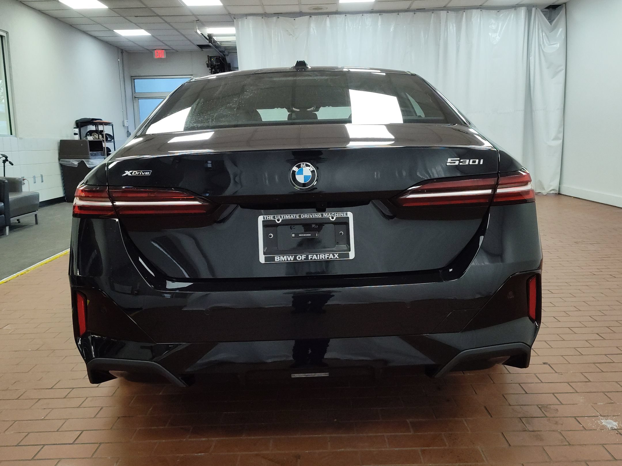Used 2026 BMW 530i xDrive w/ Executive Package AWD/4WD image 9