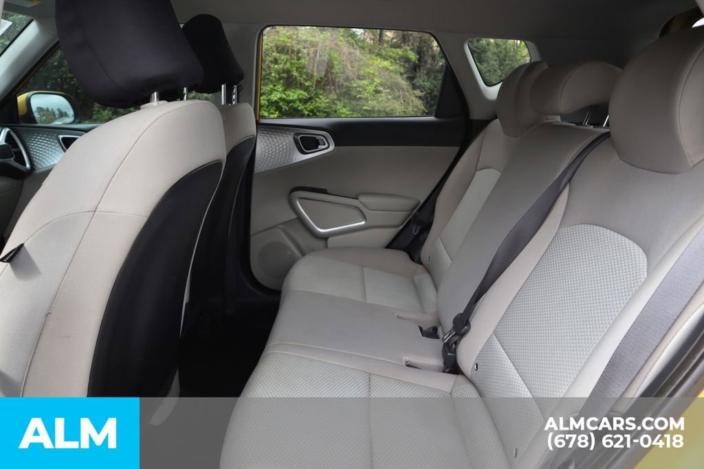 Used 2020 Kia Soul LX FWD image 17