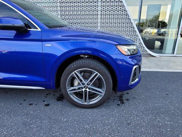 Used 2021 Audi Q5 e Prestige w/ Prestige Package AWD/4WD image 2