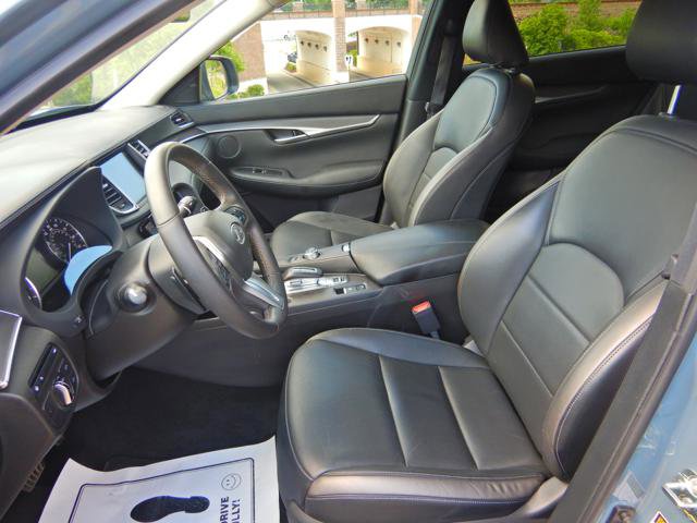 Used 2023 INFINITI QX50 Luxe AWD/4WD image 13