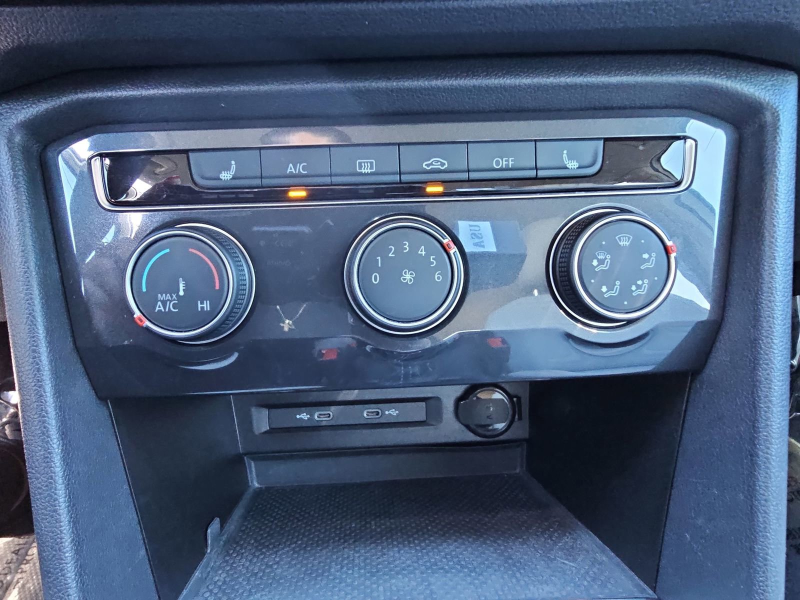 Used 2024 Volkswagen Tiguan S image 25