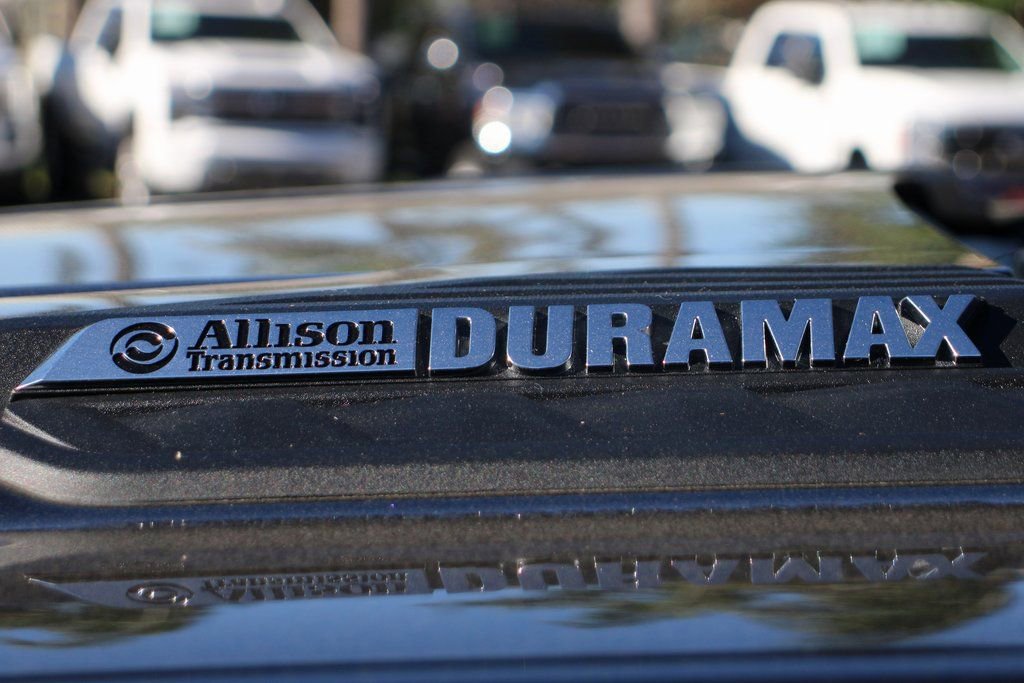 Used 2020 Chevrolet Silverado 2500 LTZ w/ LTZ Premium Package image 50