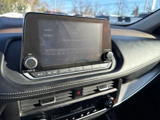 Certified 2023 Nissan Rogue SV image 30