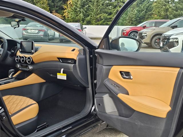 Used 2025 Nissan Sentra SV w/ SV Premium Package image 12