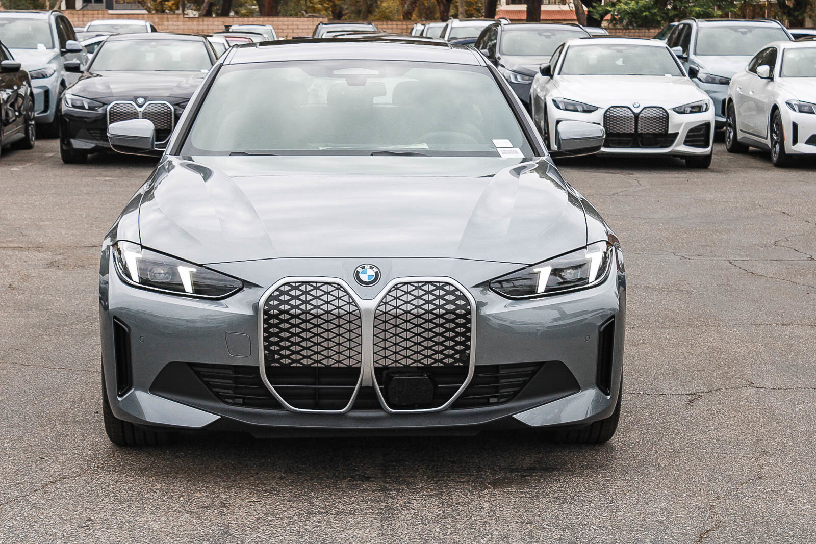 New 2026 BMW i4 xDrive40i w/ Premium Package AWD/4WD image 2