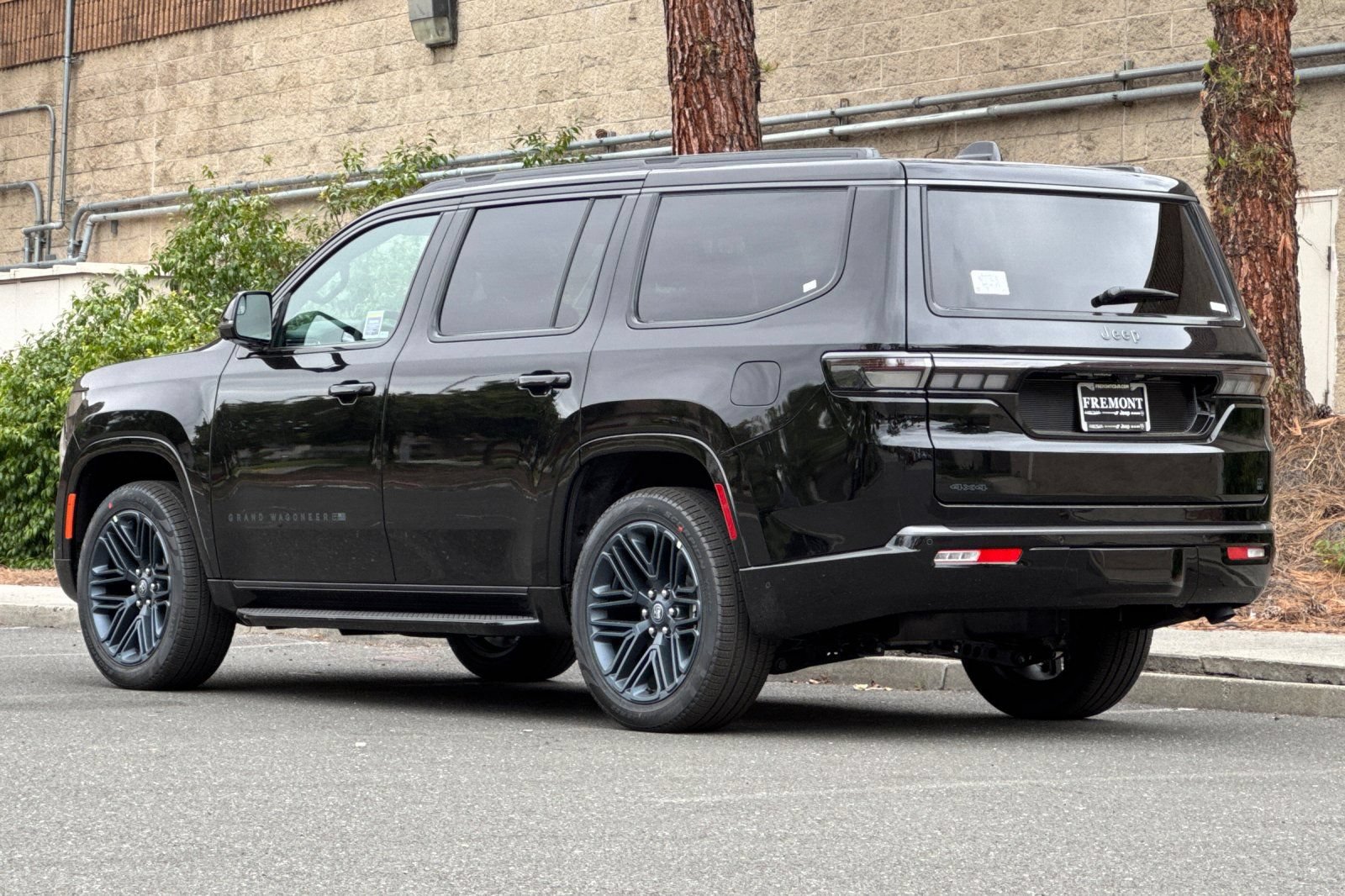 New 2026 Jeep Grand Wagoneer 4WD image 5