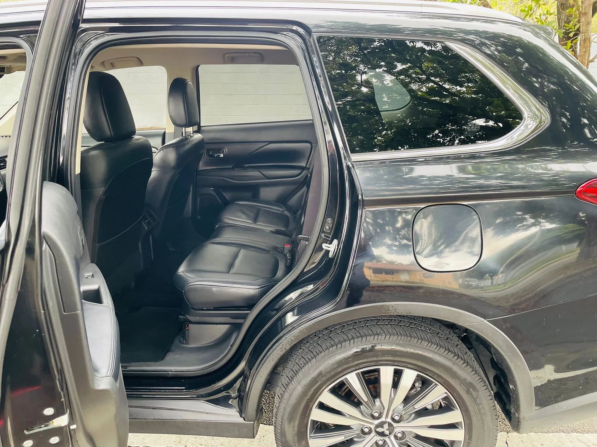 Used 2020 Mitsubishi Outlander SEL FWD image 10