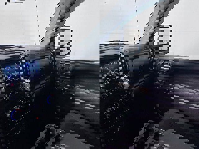 Used 2022 Chevrolet Silverado 2500 LT w/ Convenience Package image 19