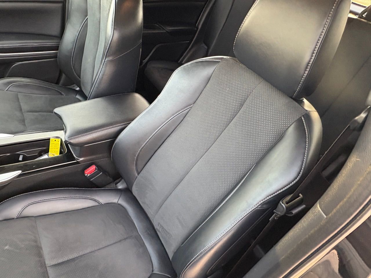 Used 2025 Mitsubishi Eclipse Cross SE image 29