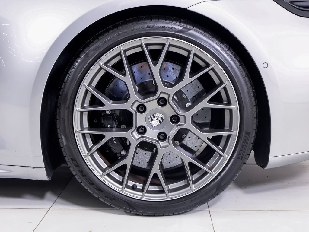 Certified 2025 Porsche 911 Carrera S RWD image 22