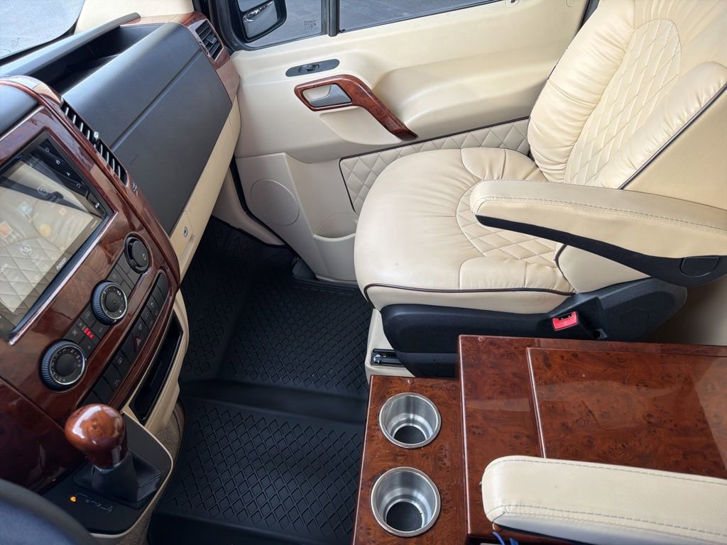 Used 2017 Mercedes-Benz Sprinter 3500 image 18