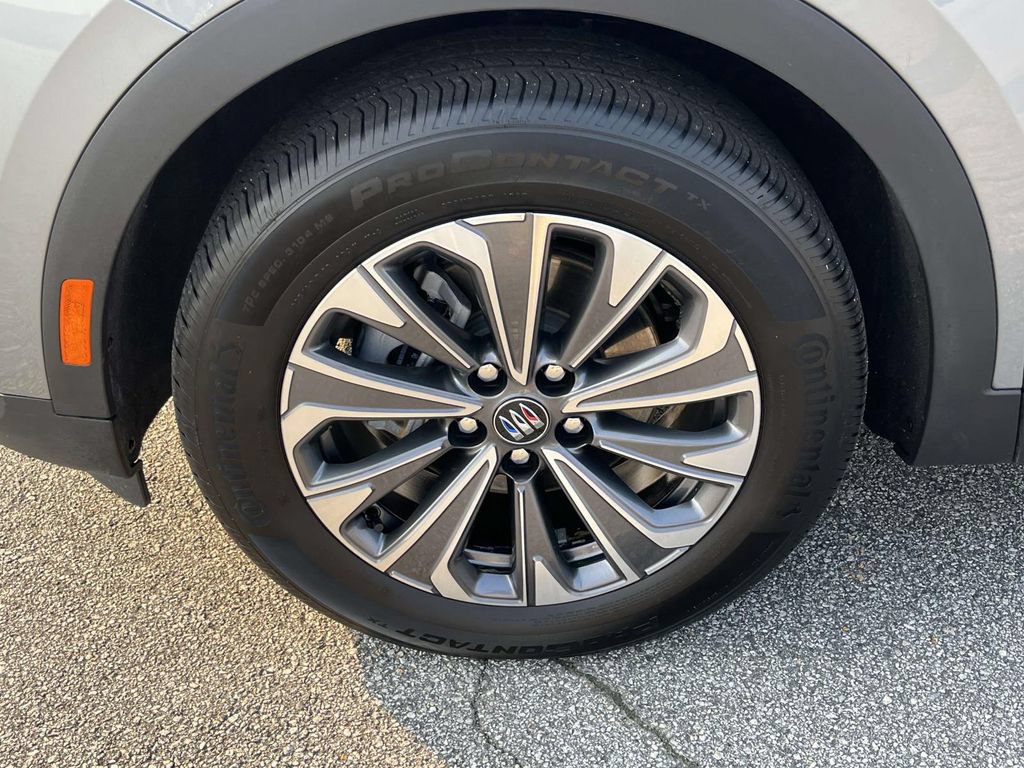 Used 2024 Buick Envision Preferred AWD/4WD image 10