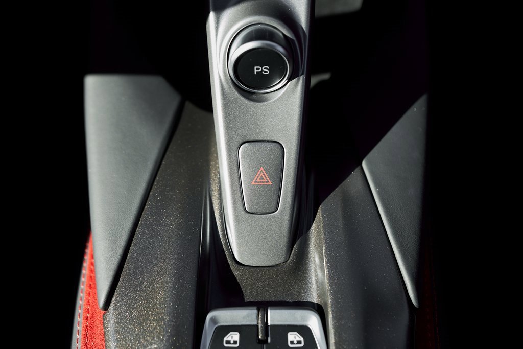 Used 2018 Ferrari 812 Superfast image 66