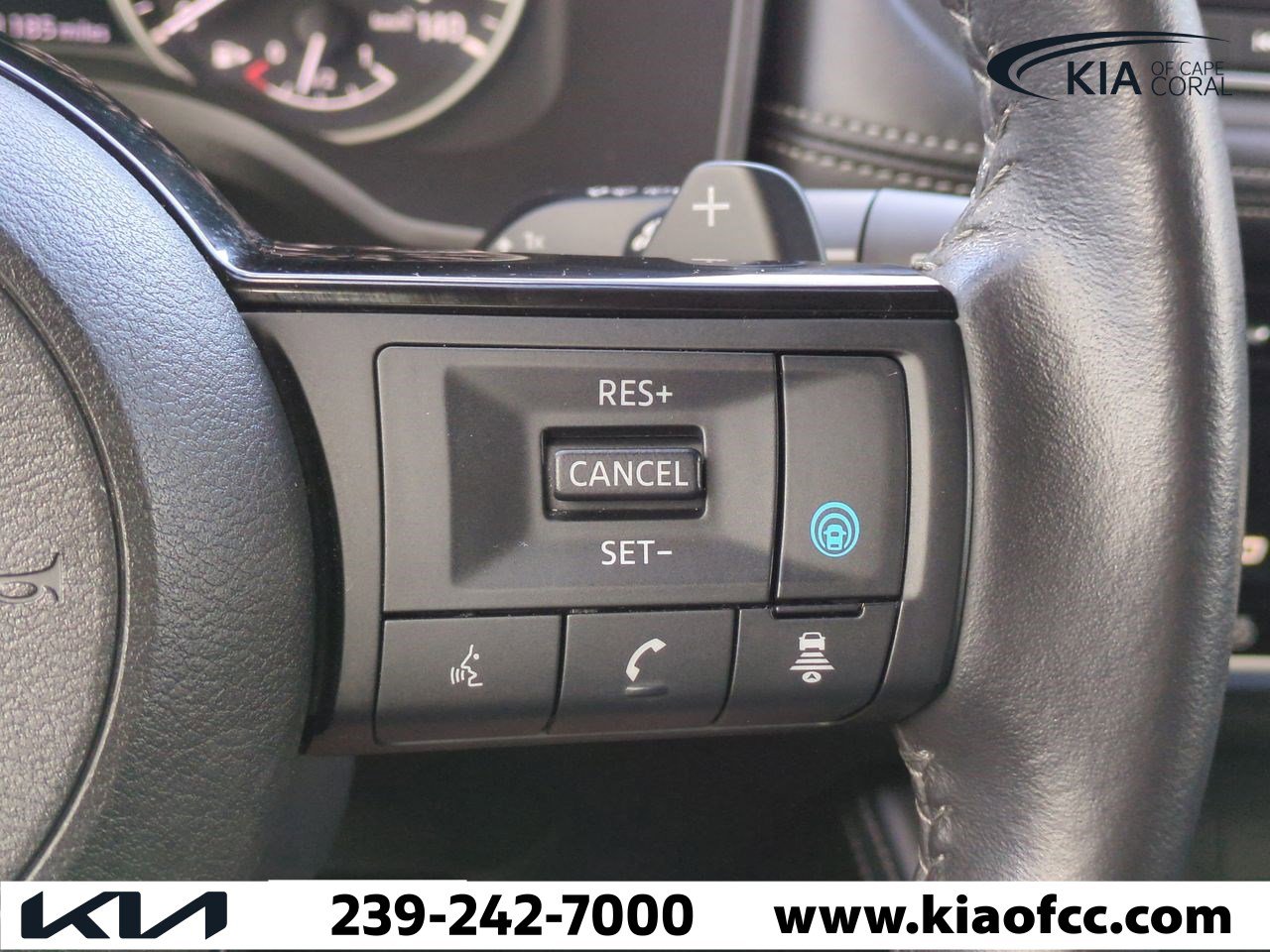 Used 2023 Nissan Rogue SL image 26
