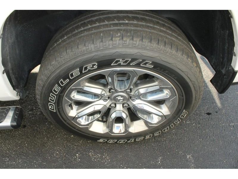 Used 2023 RAM 1500 Laramie image 9