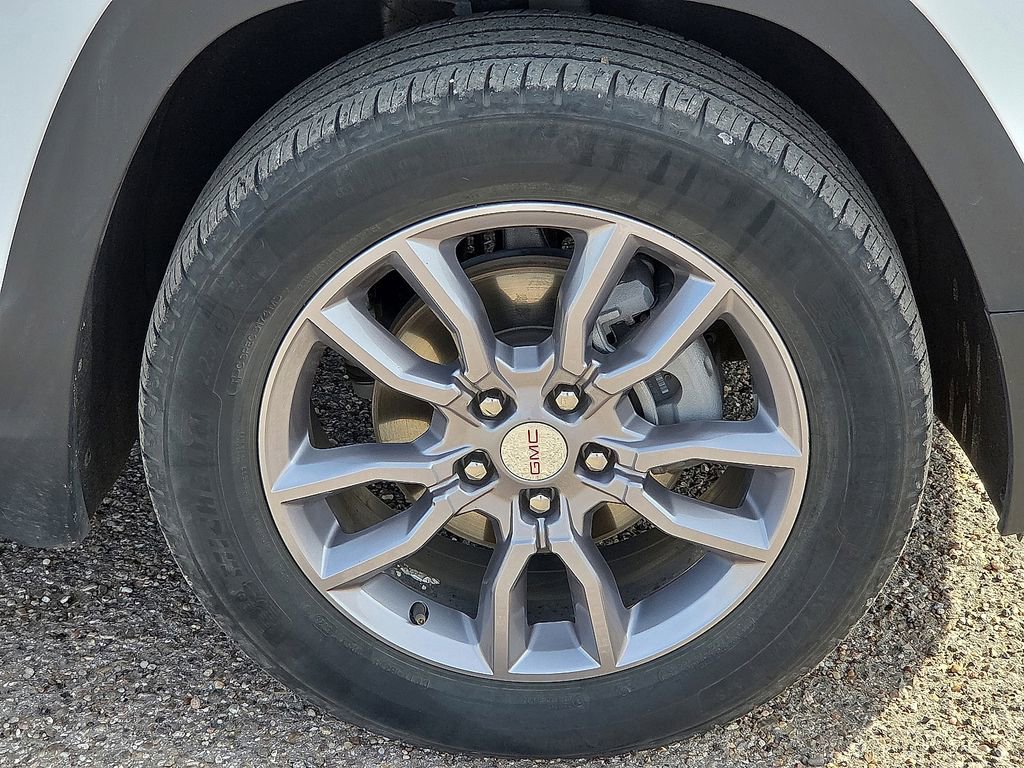 Used 2024 GMC Terrain SLT image 12