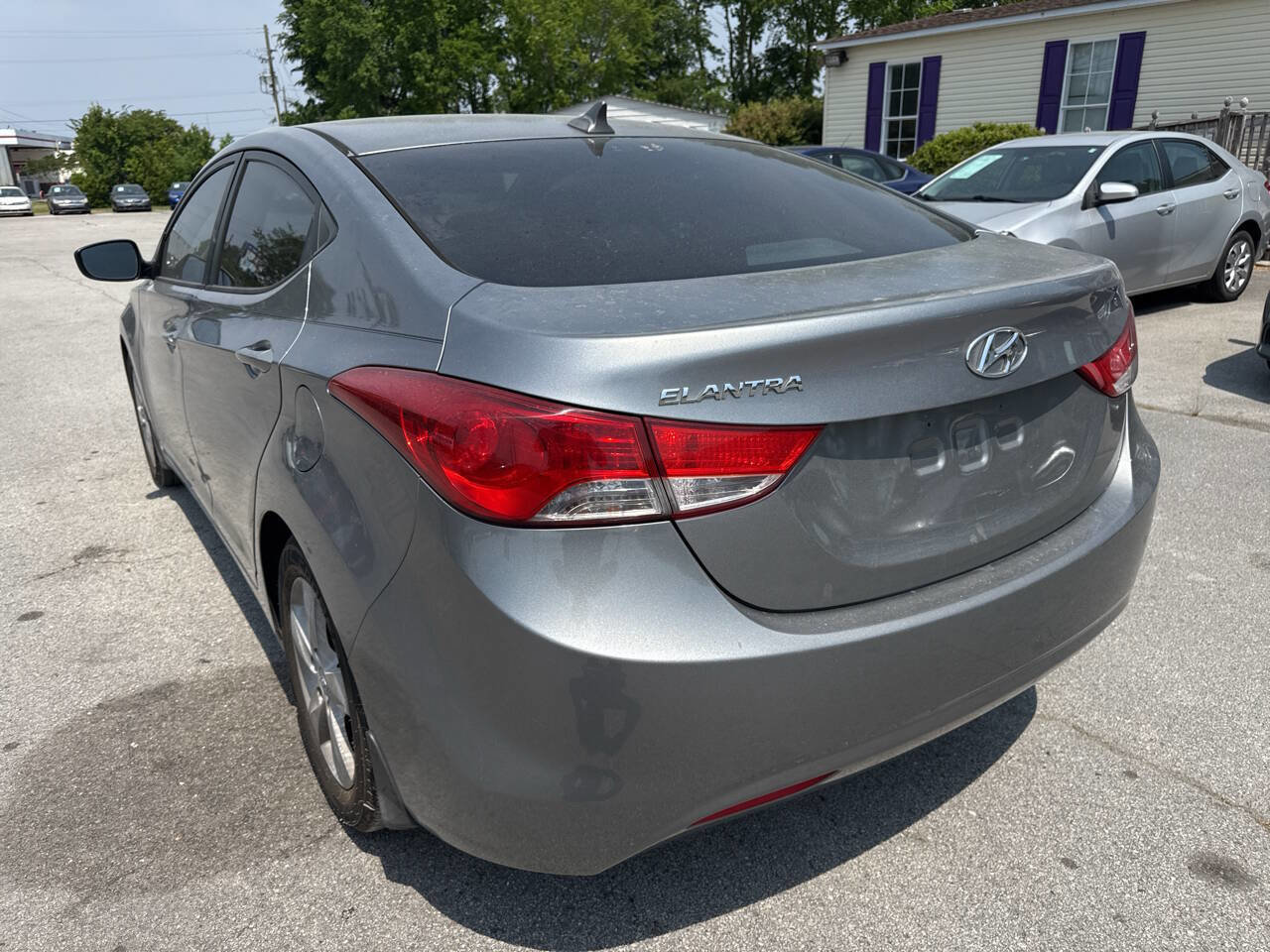 Used 2013 Hyundai Elantra GLS w/ Preferred Pkg FWD image 8