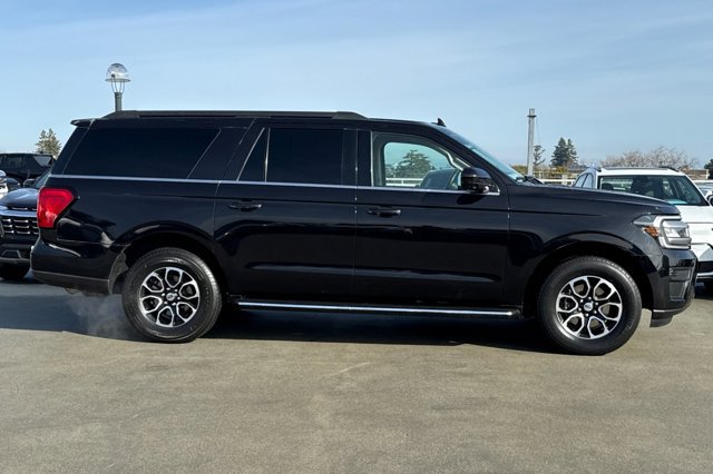 Certified 2022 Ford Expedition Max XLT RWD image 2