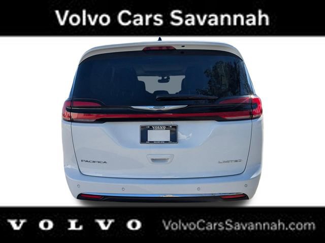 Used 2024 Chrysler Pacifica Limited image 6