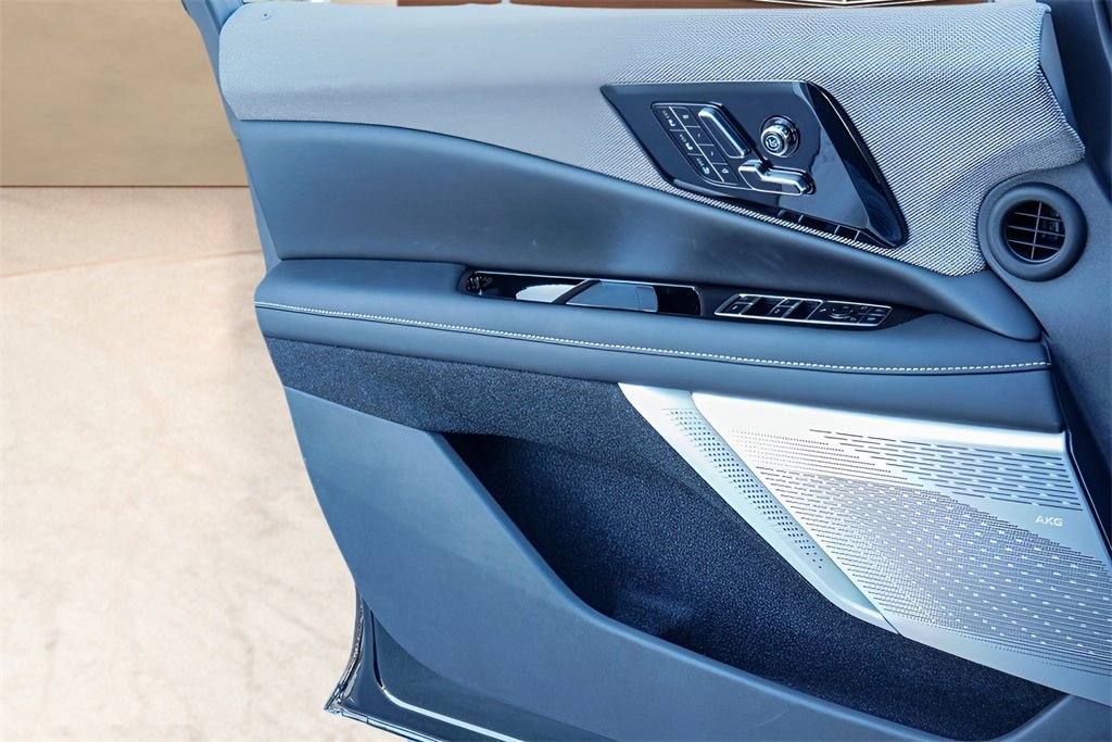 New 2026 Cadillac Optiq Sport 2 image 21