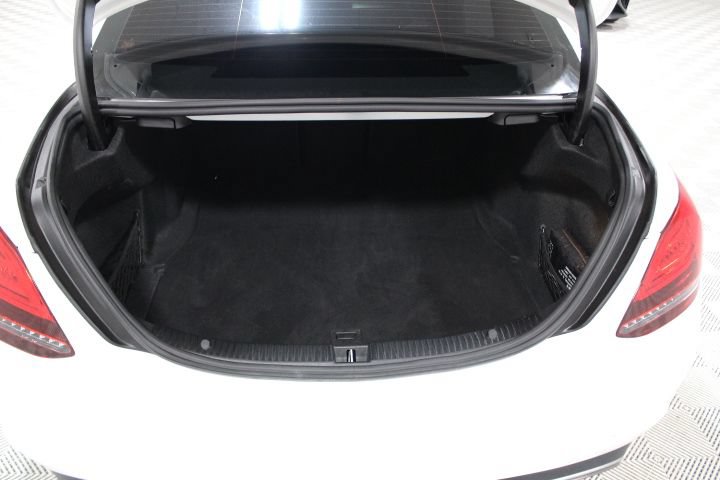 Used 2019 Mercedes-Benz C 300 4MATIC Sedan image 13