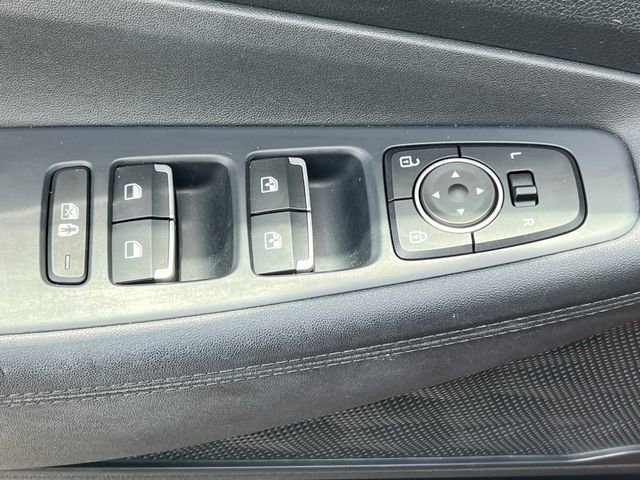 Used 2023 Hyundai Santa Fe SEL image 13