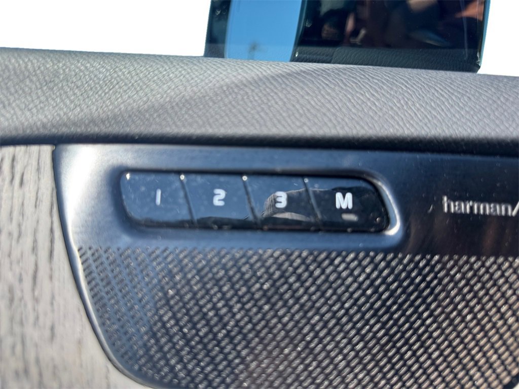 Certified 2023 Volvo XC90 B6 Plus w/ Protection Package Premier image 10